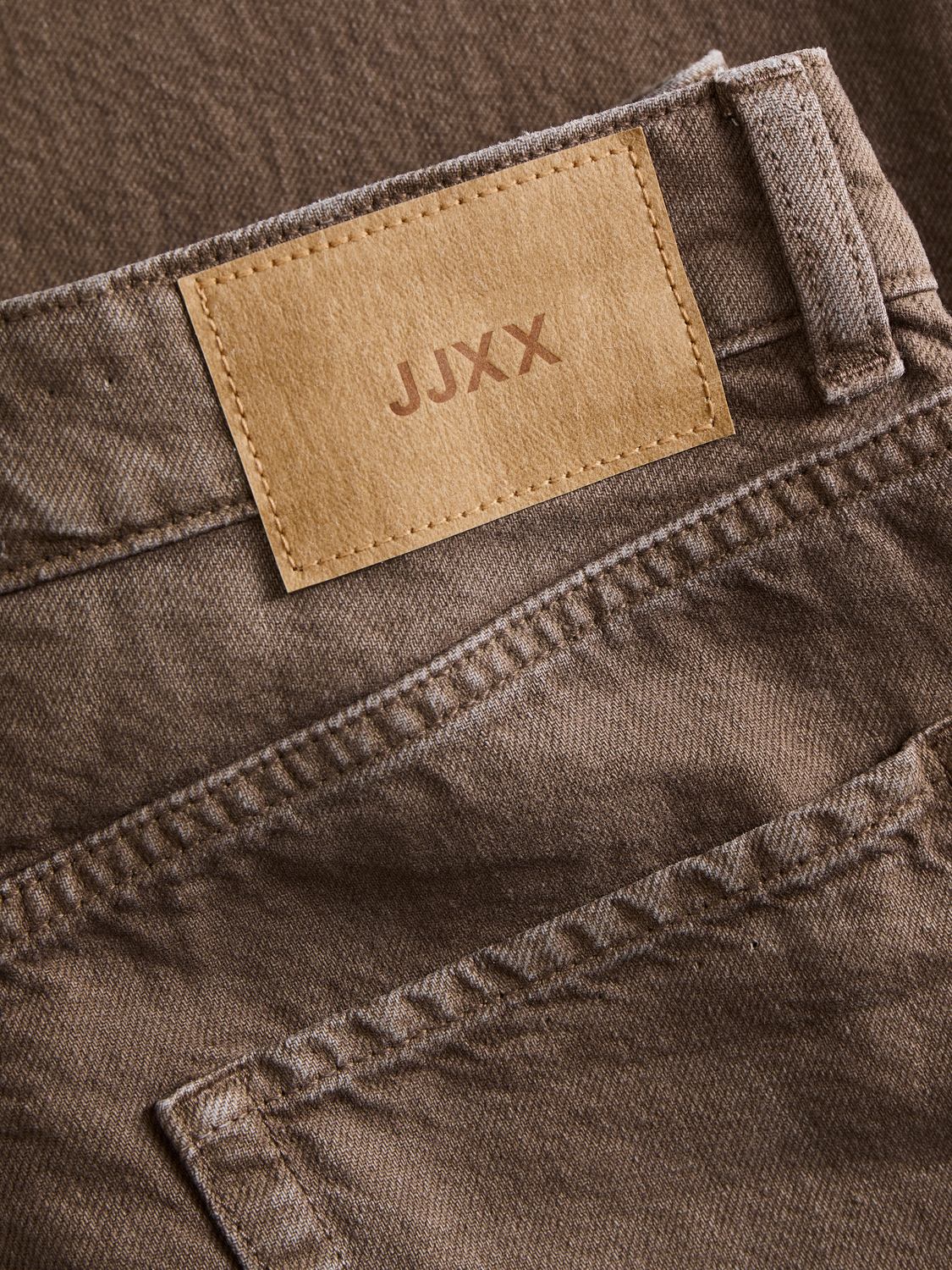 model_shot-detail